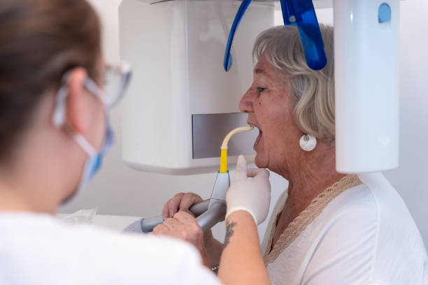 Best Emergency Dental Extractions in Edgecliff Village, TX